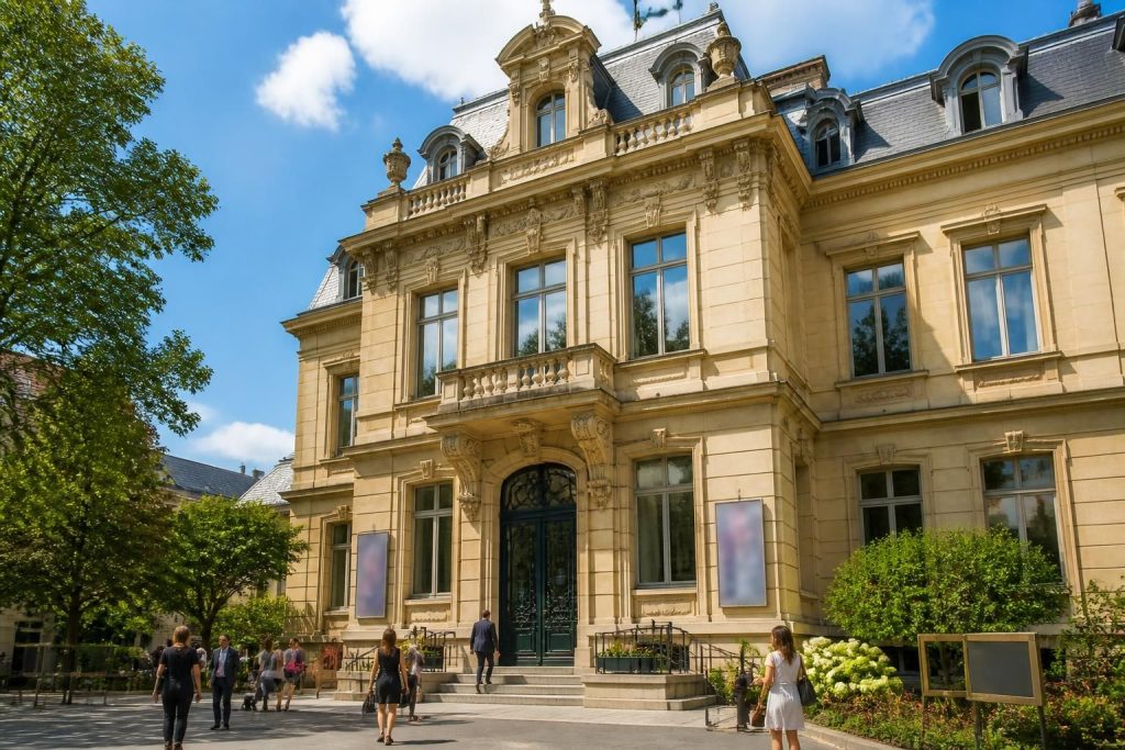découvrez le musée henner à paris : horaires d'ouverture, expositions actuelles et informations pratiques pour préparer votre visite.